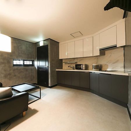 Almond Hotel Gupo Station Busan Extérieur photo
