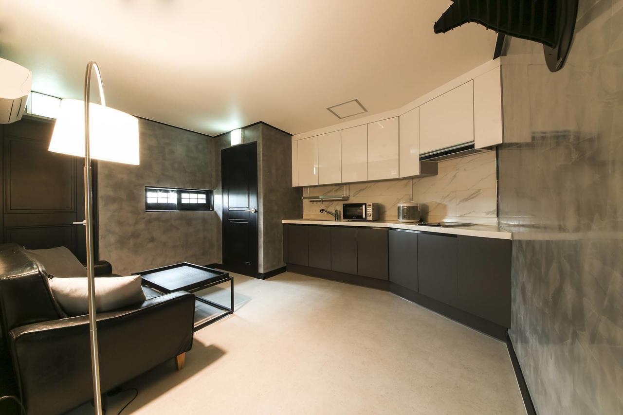 Almond Hotel Gupo Station Busan Extérieur photo