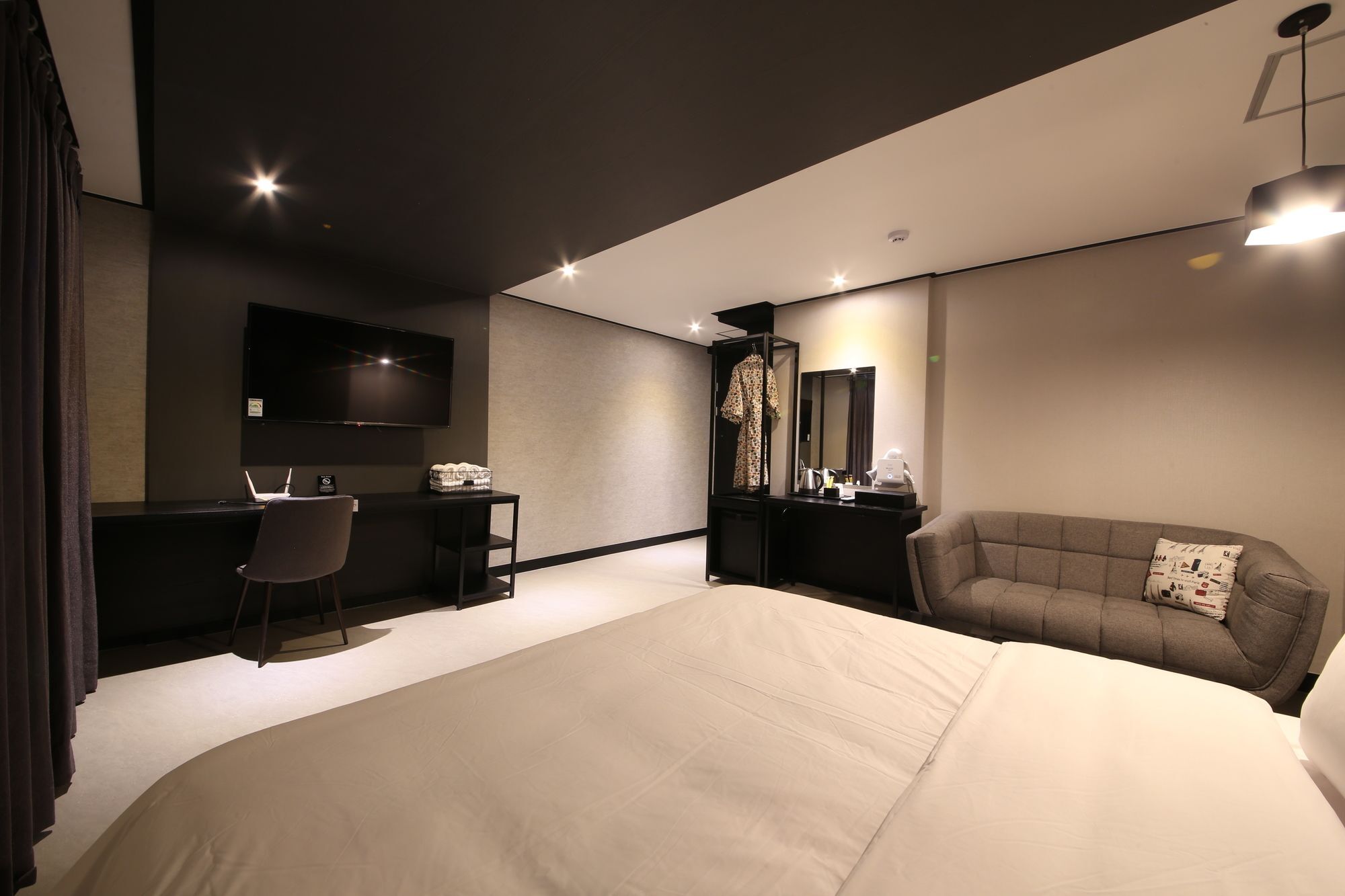 Almond Hotel Gupo Station Busan Extérieur photo