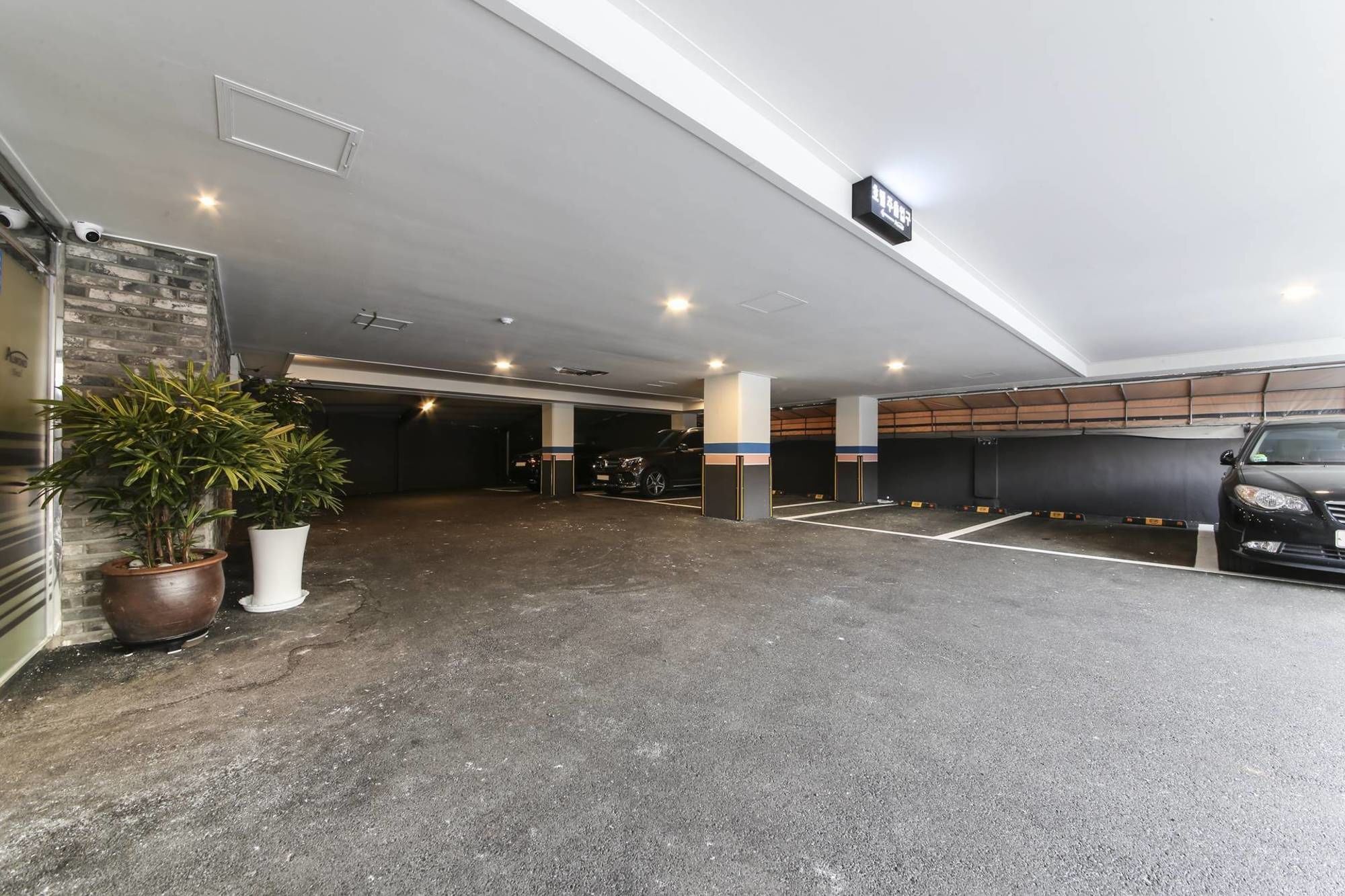 Almond Hotel Gupo Station Busan Extérieur photo